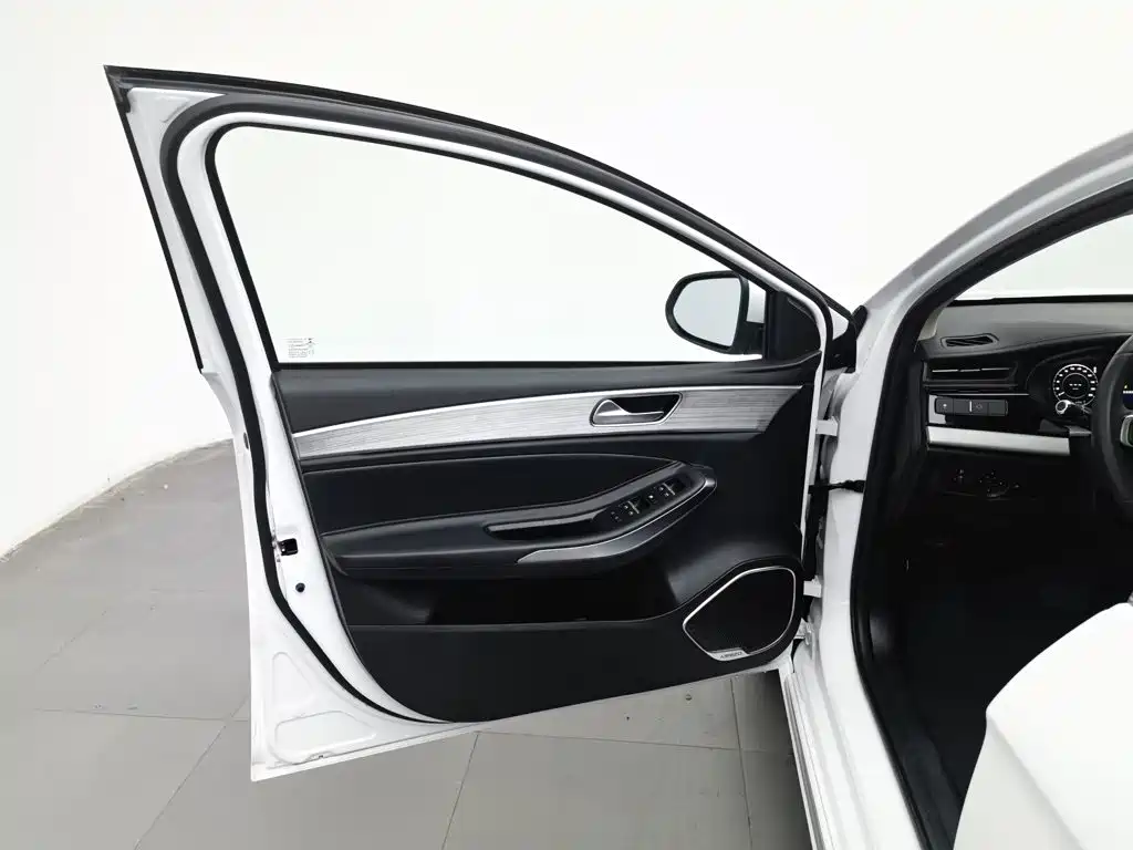 Chery Arrizo 5 PLUS — миниатюра 8