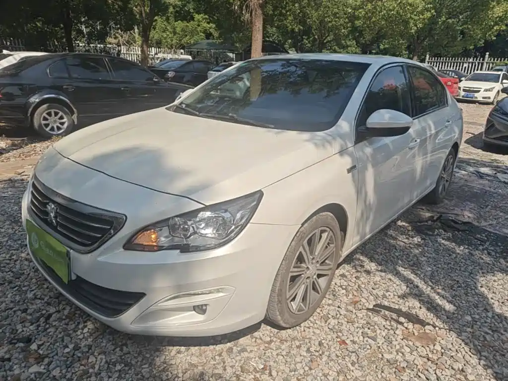 Peugeot 408