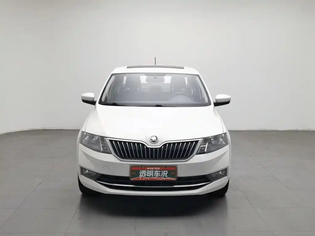 Skoda Rapid — миниатюра 3