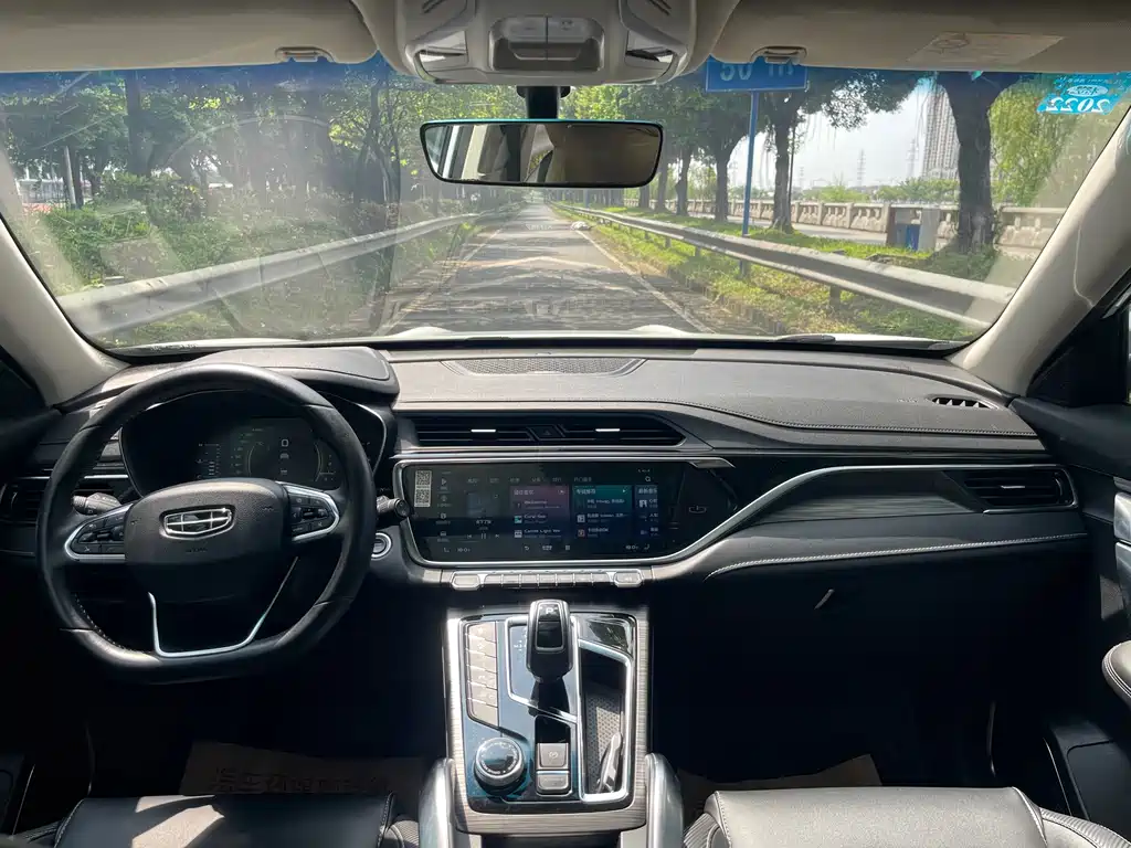 Geely Boyue — миниатюра 6