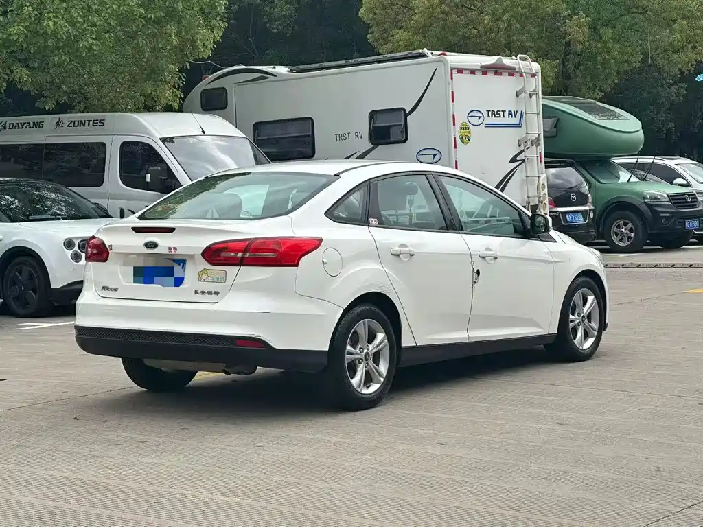 Ford Focus — миниатюра 4