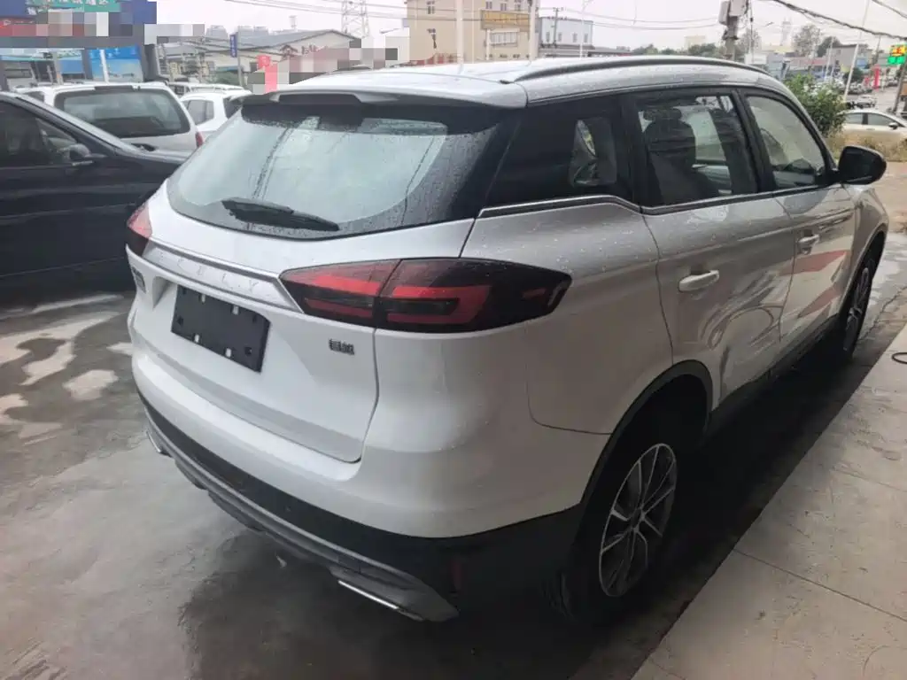 Geely Boyue — миниатюра 7