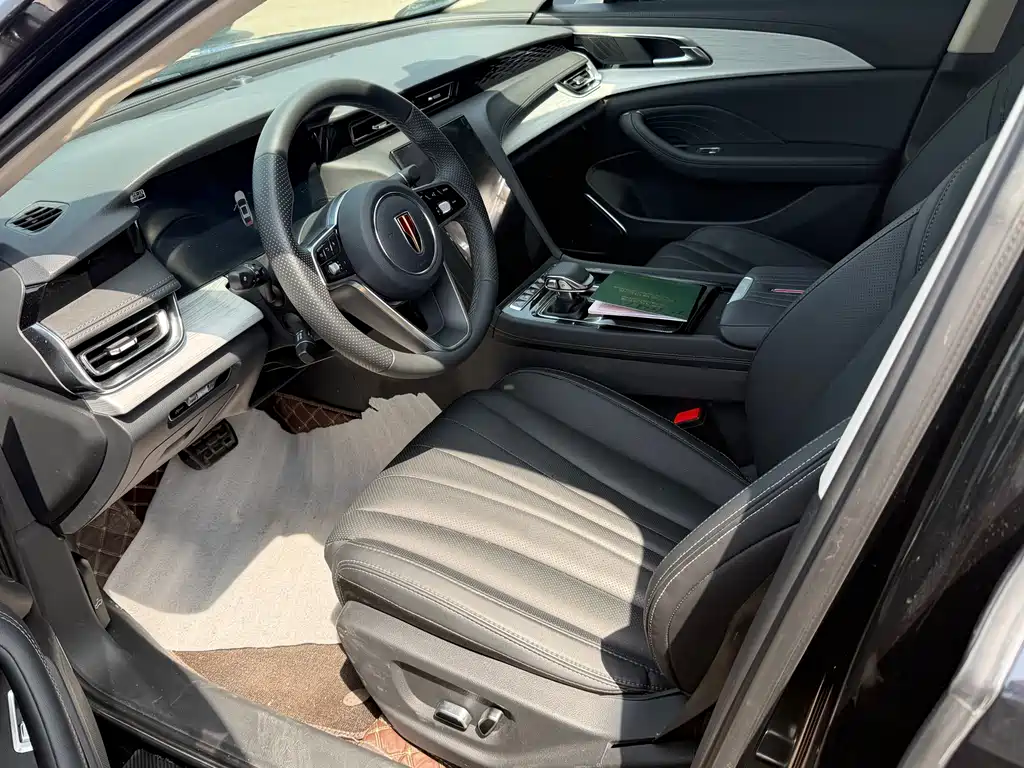 Hongqi H5 2025 1.5T DCT