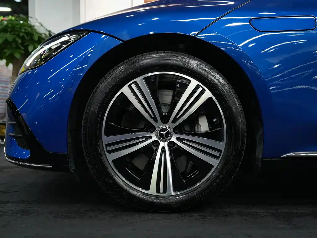 Mercedes-Benz EQE — миниатюра 4