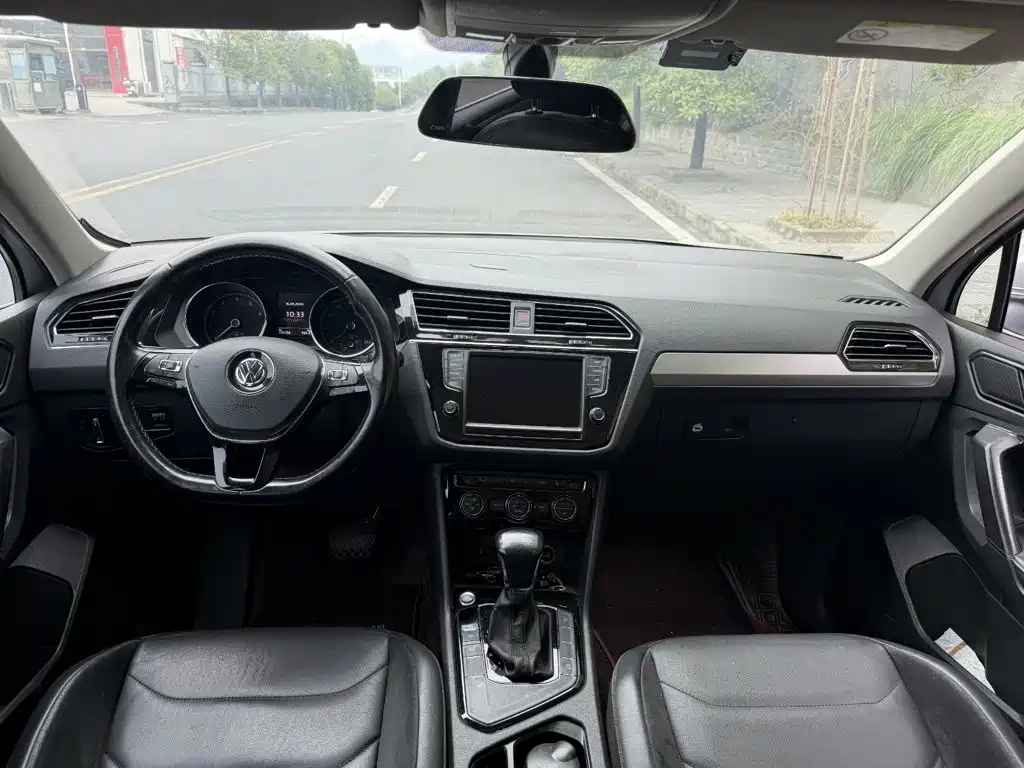 Volkswagen Tiguan L — миниатюра 5