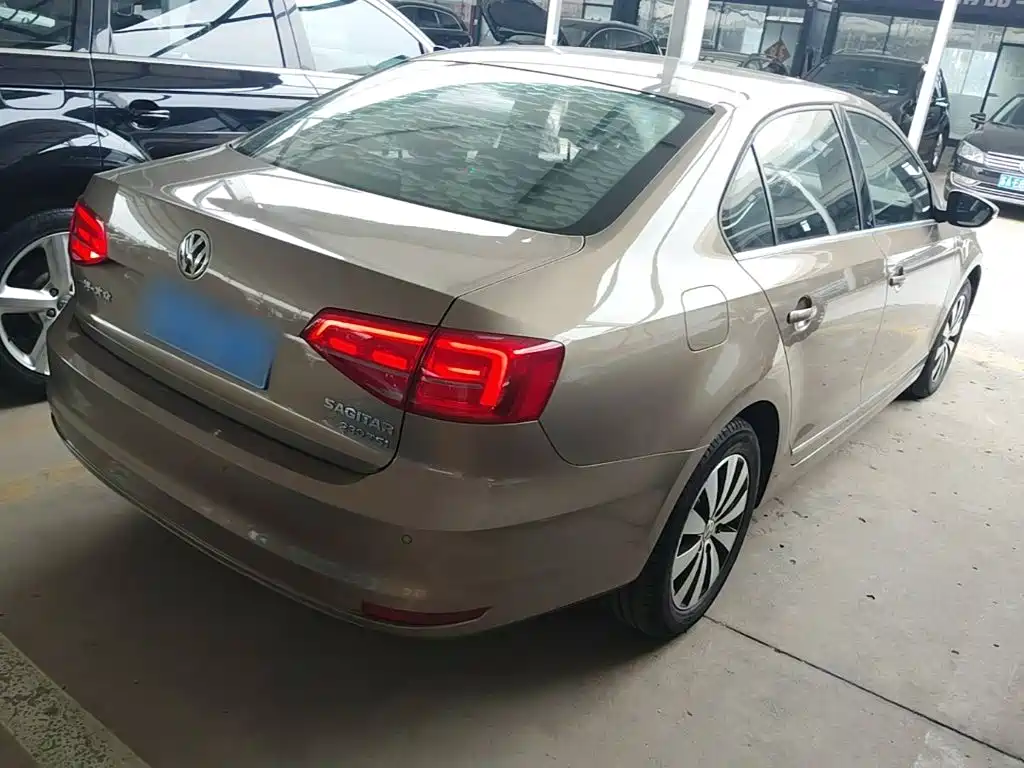 Volkswagen Sagitar — миниатюра 7