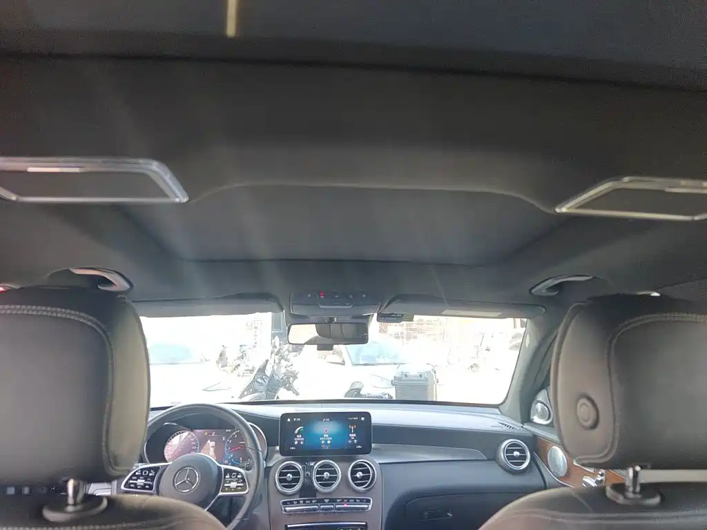Mercedes-Benz GLC — миниатюра 14