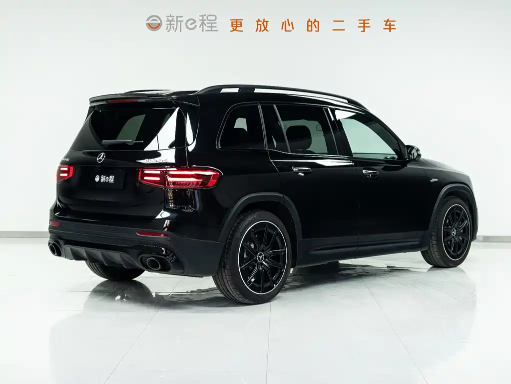 MERCEDES-BENZ GLB AMG