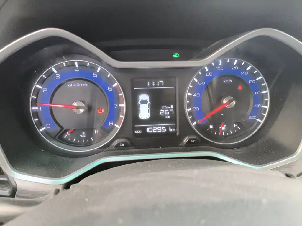 Geely Vision X3 — миниатюра 7