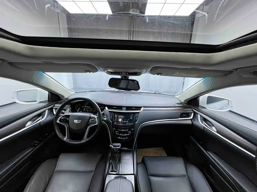 Cadillac XTS — миниатюра 8
