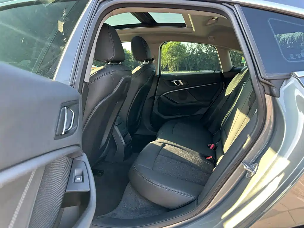 BMW 2 Series (Import) — миниатюра 10