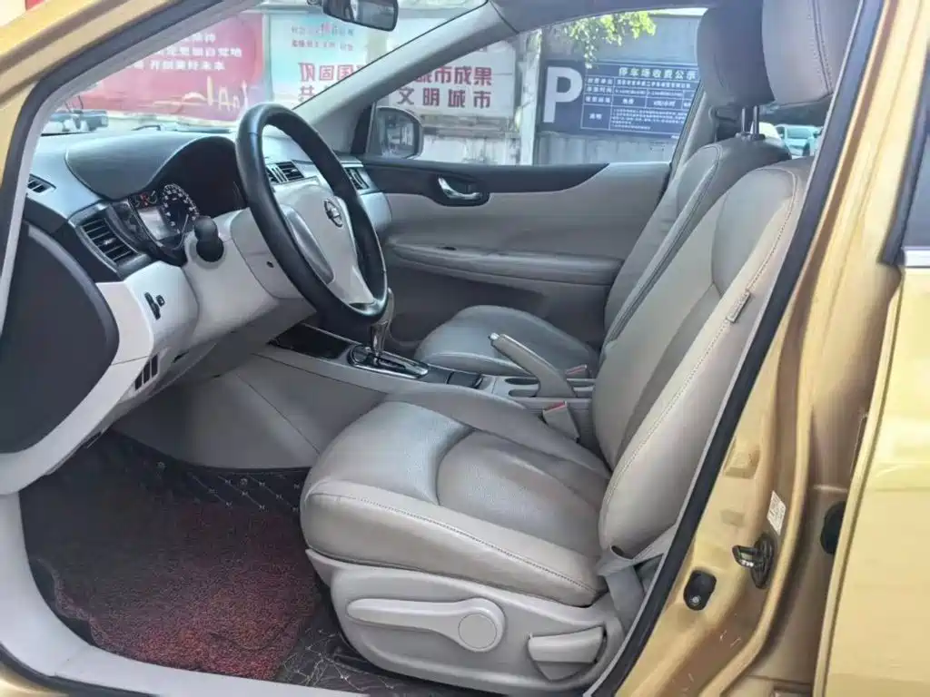 Nissan Tiida — миниатюра 6