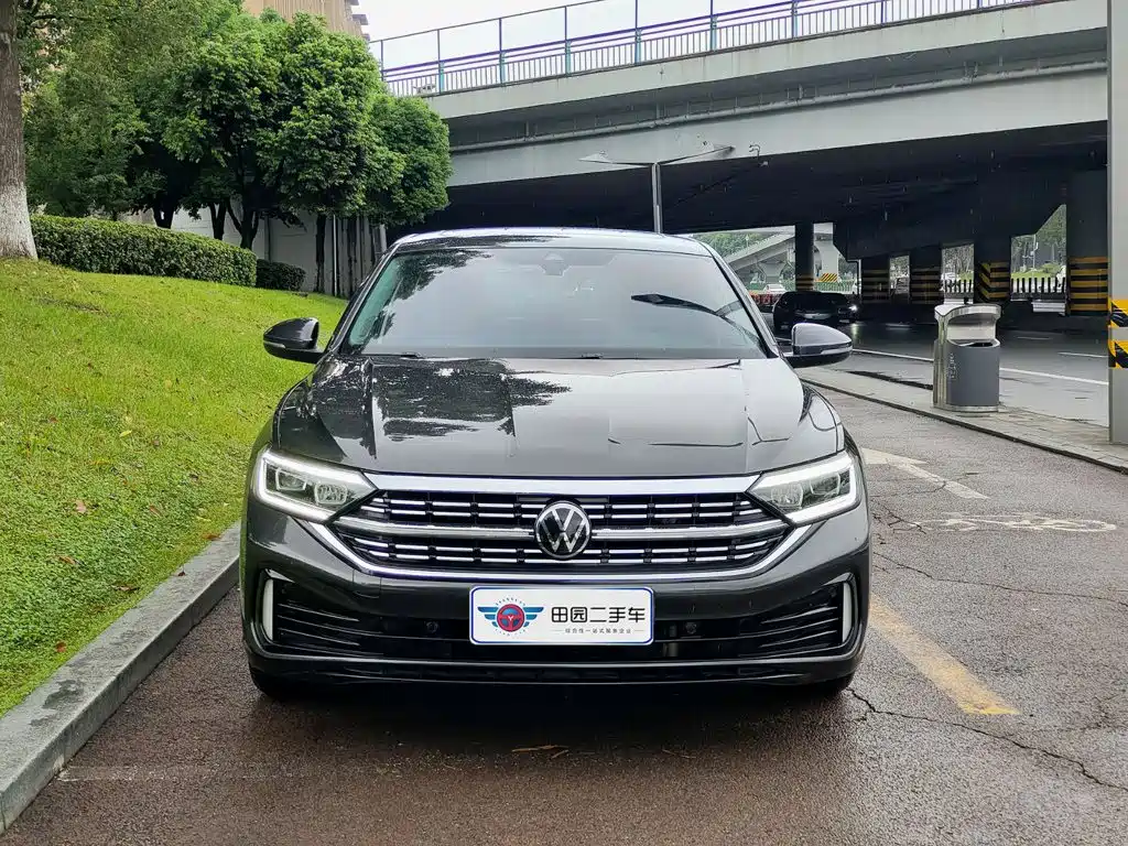 Volkswagen Sagitar — миниатюра 2