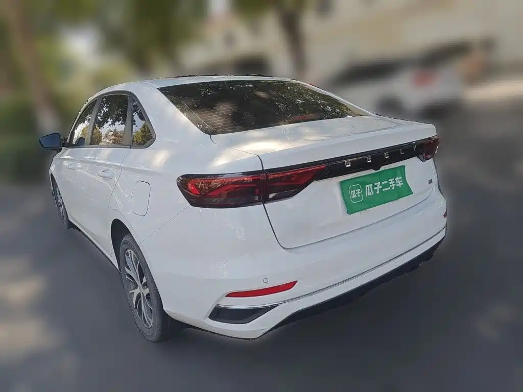 Geely Emgrand — миниатюра 25