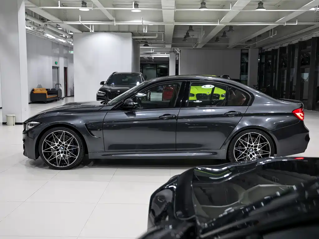 BMW M3 — миниатюра 8