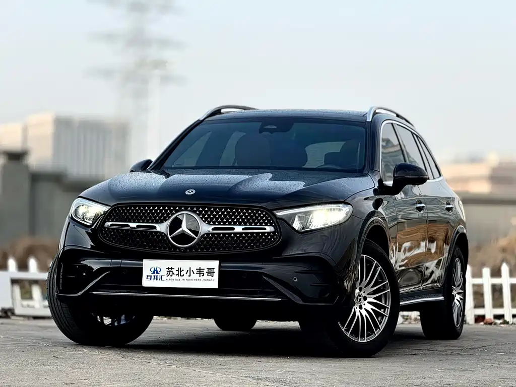 MERCEDES-BENZ GLC