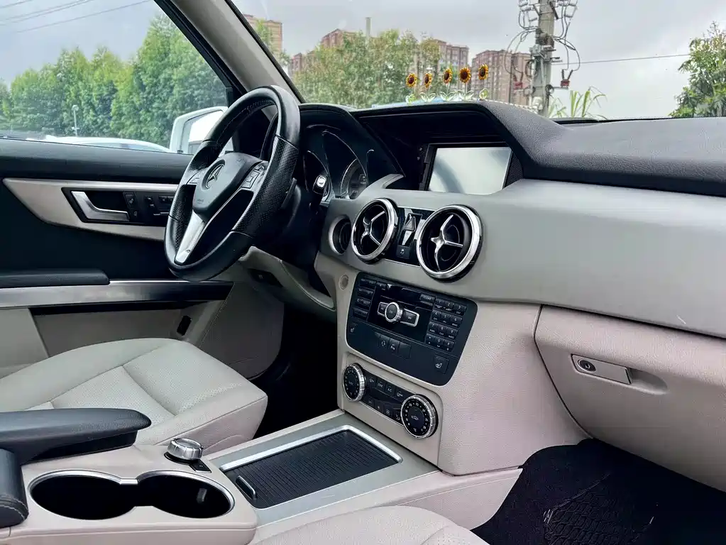 Mercedes-Benz GLK-Class — миниатюра 16