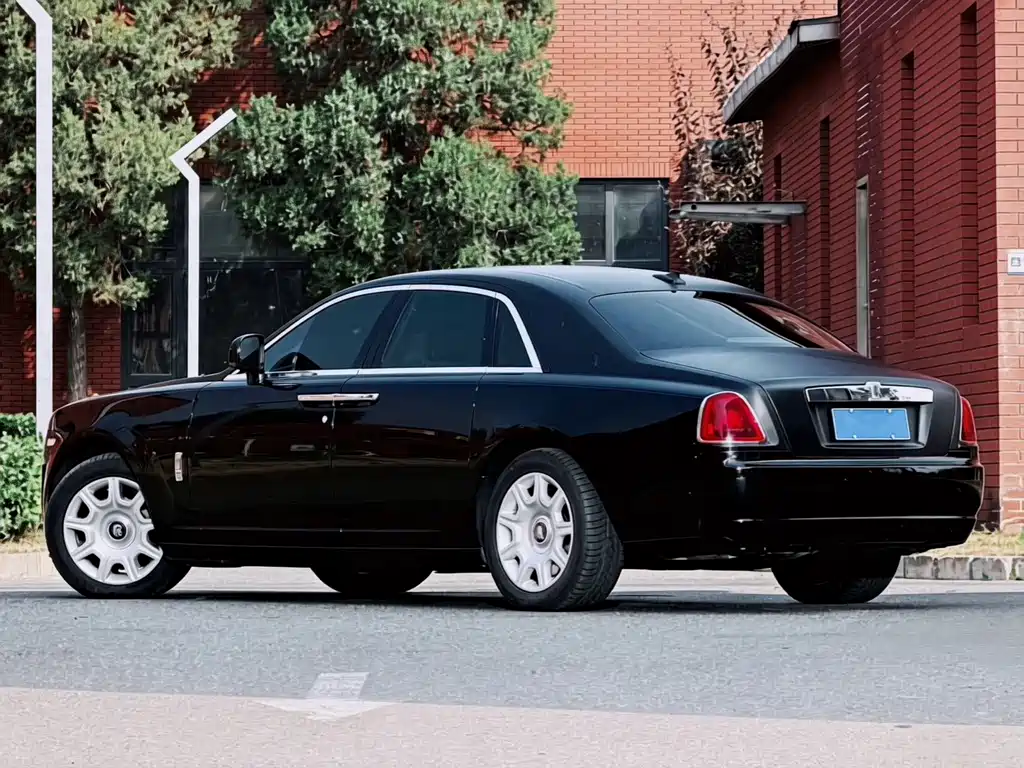 Rolls-Royce Ghost — миниатюра 4