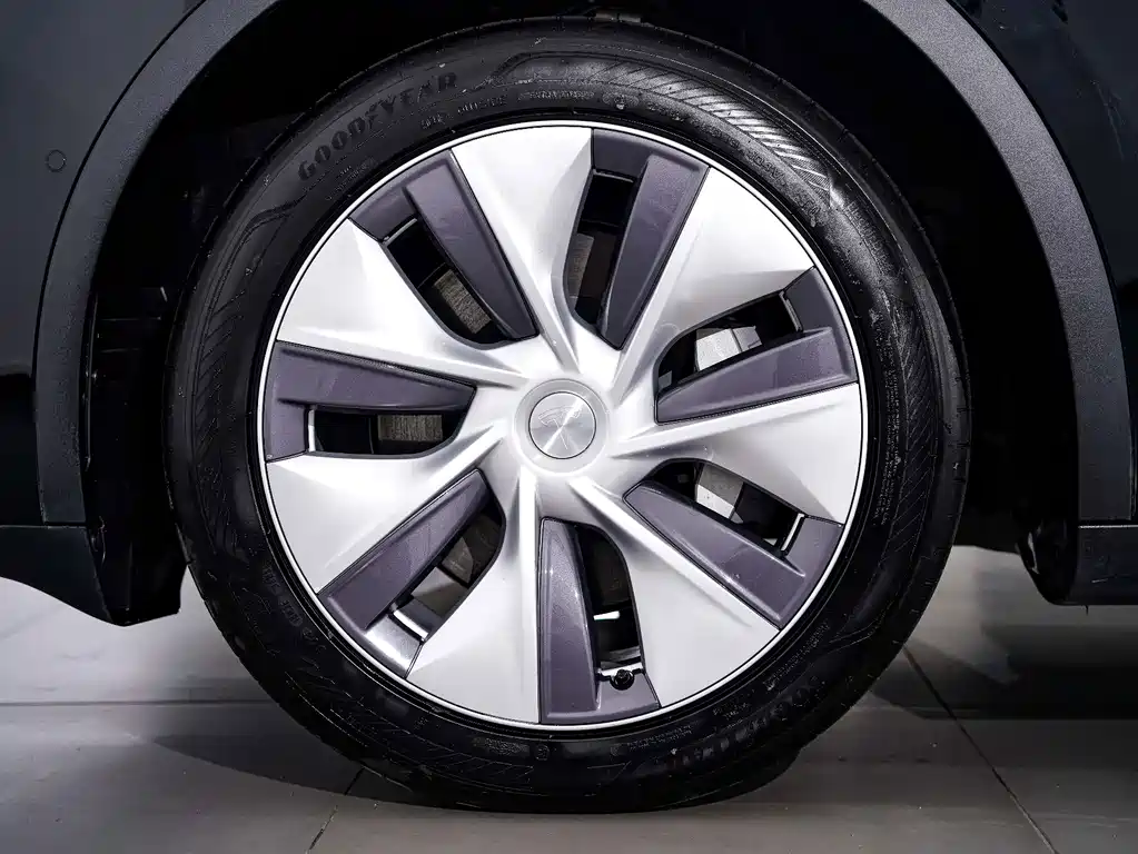 Tesla Model Y — фотографии объявления, Фото 5