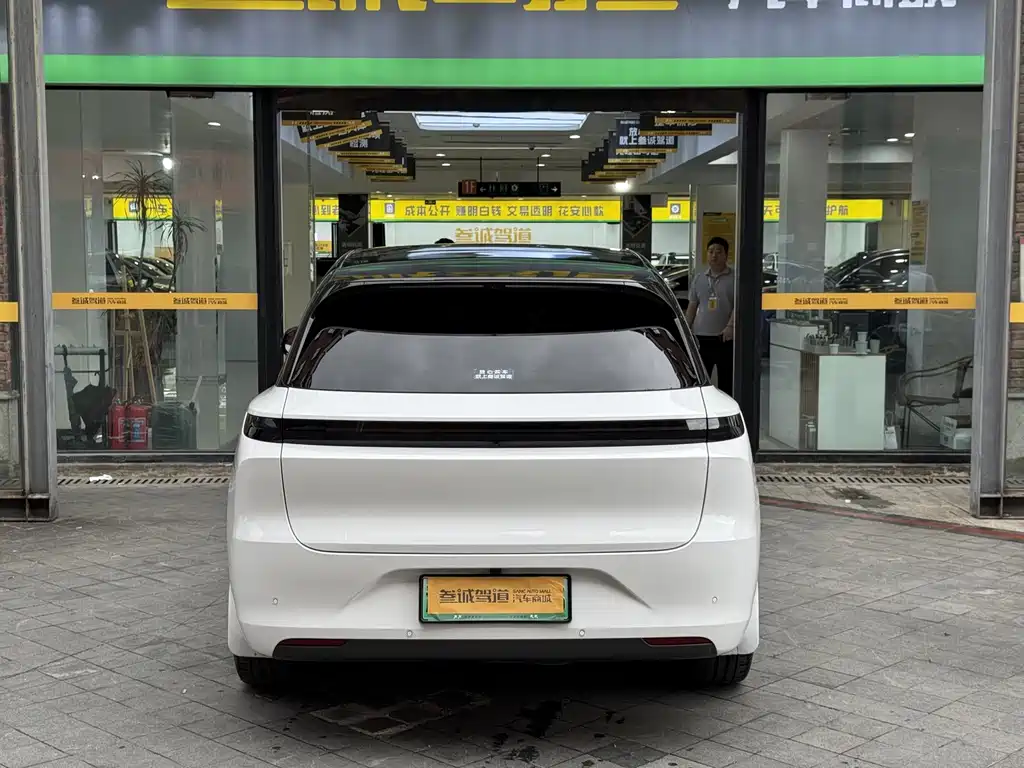Li Auto Li L6 — миниатюра 5