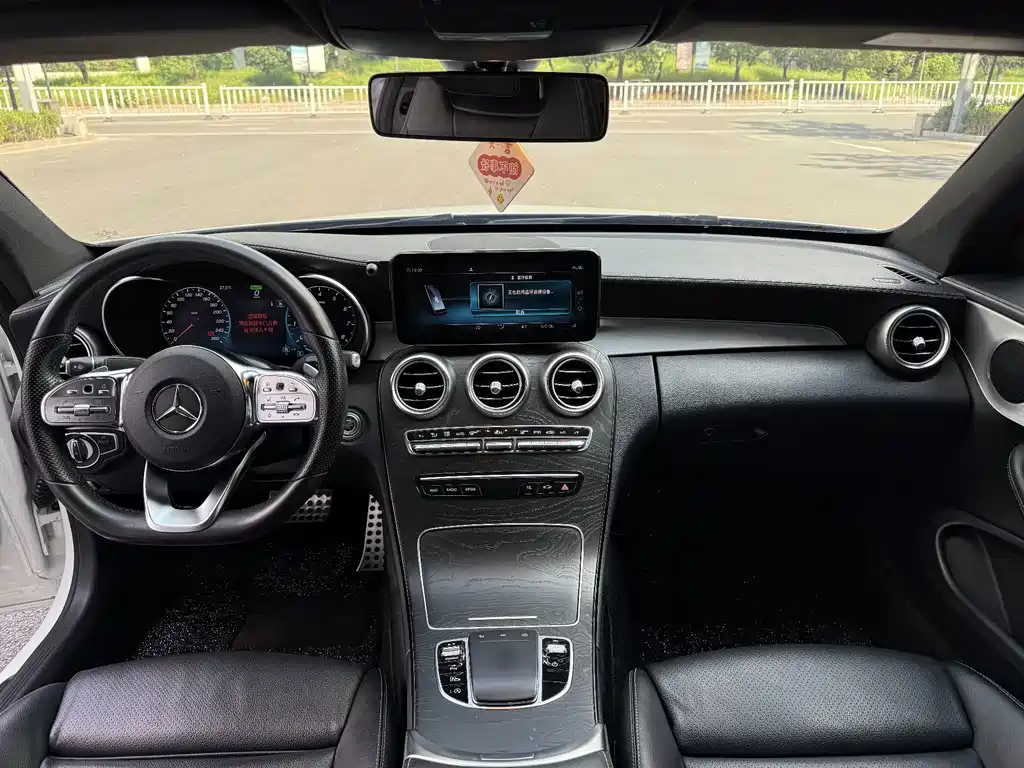 Mercedes-Benz C-Class (Import) — миниатюра 11