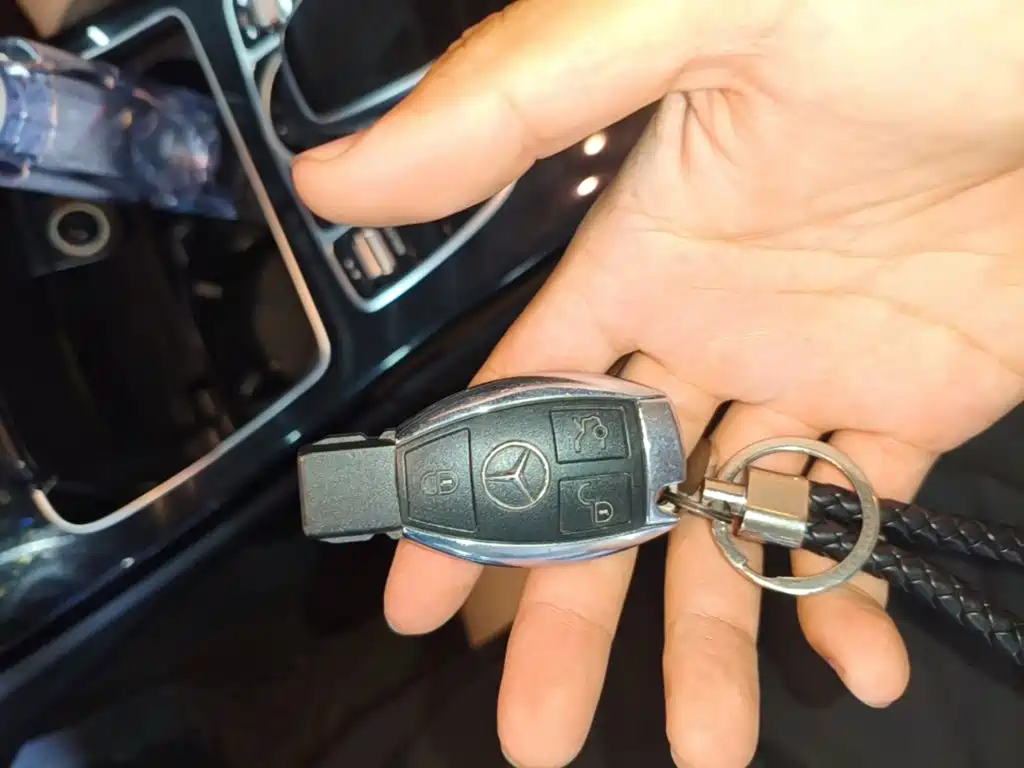 Mercedes-Benz C-Class — миниатюра 9