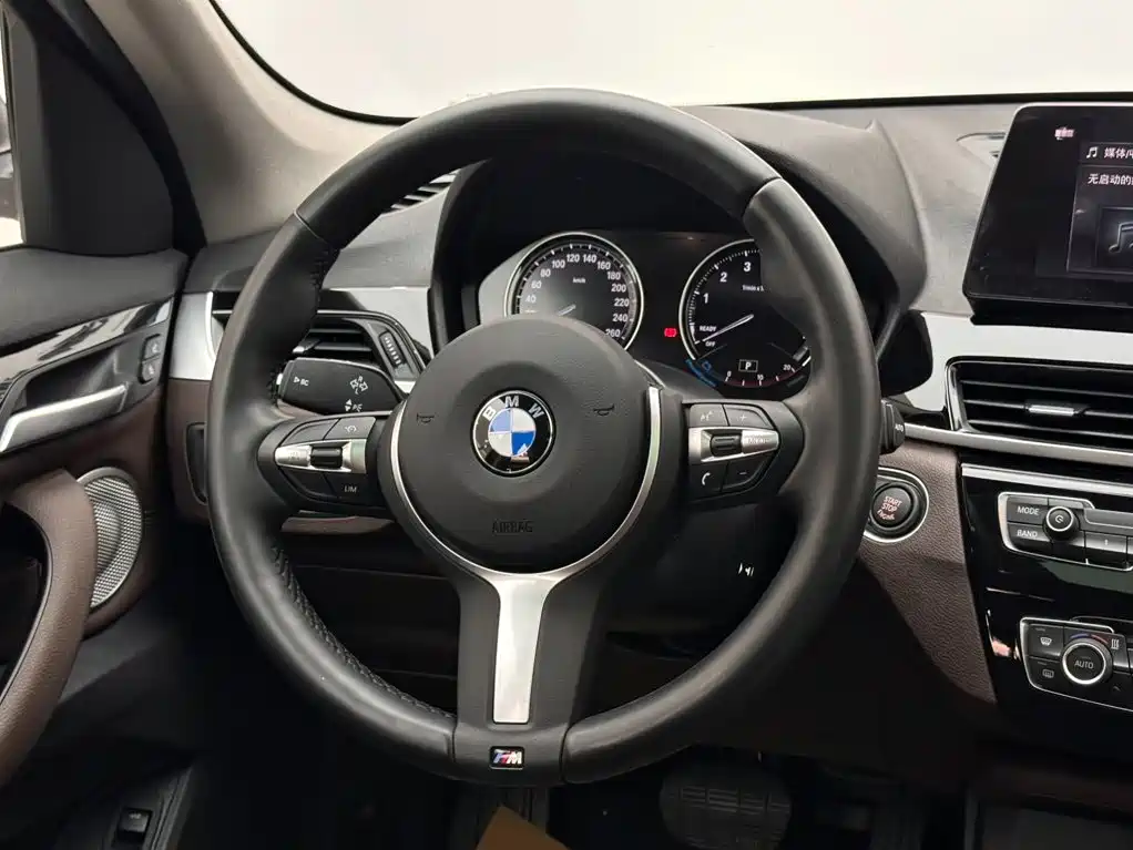 BMW X1 — миниатюра 12