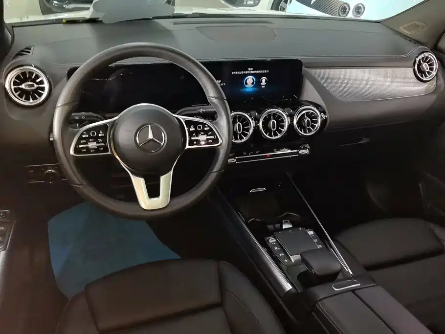 Mercedes-Benz GLA — миниатюра 12