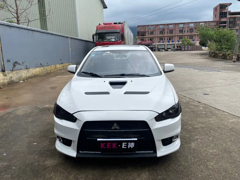 Mitsubishi Lancer EX 2013