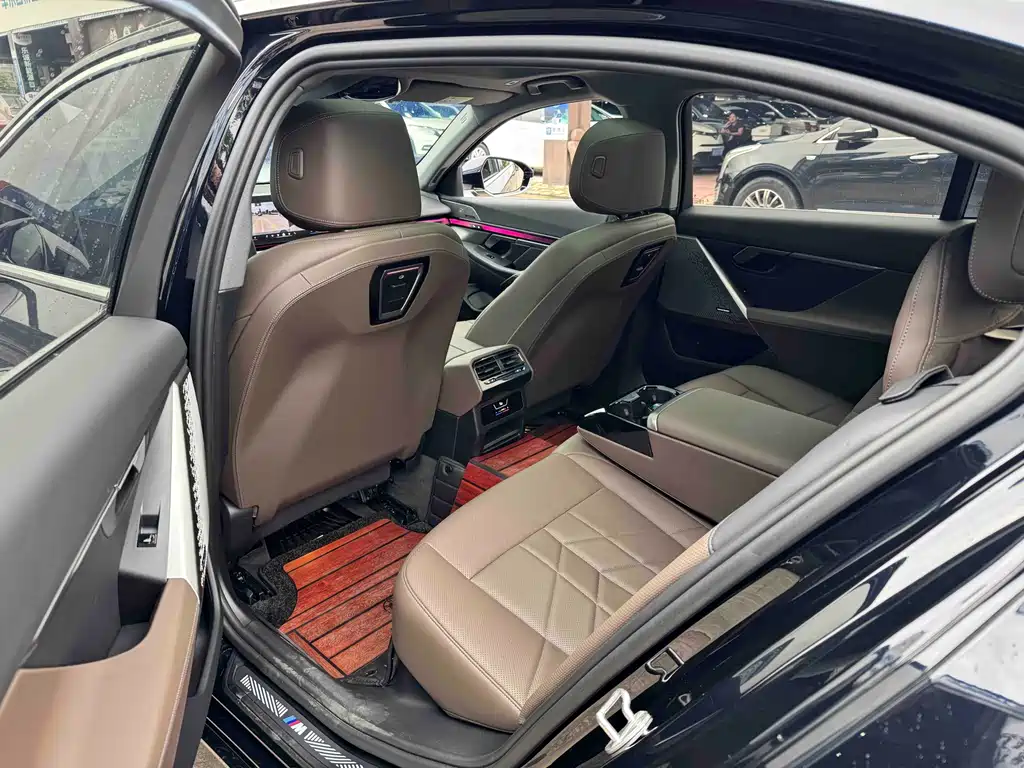 BMW 5 Series 5 2024 530Li Lead M Sport