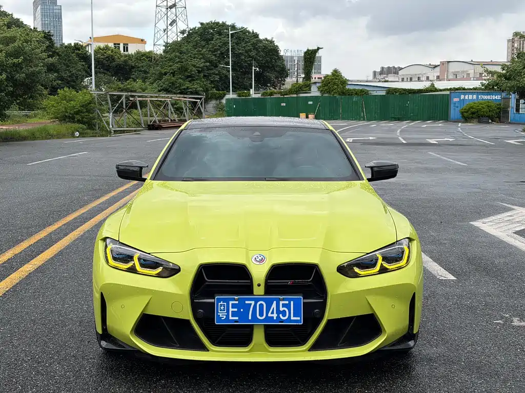 BMW M4 2023 M4
