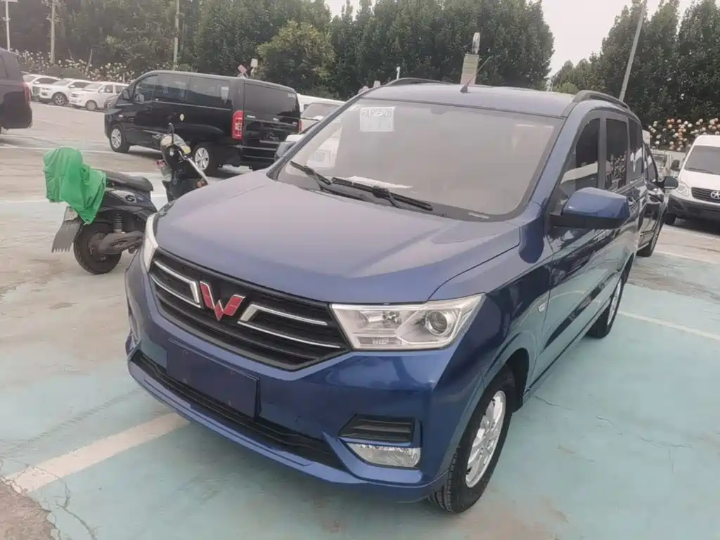 Wuling Hongguang — миниатюра 2
