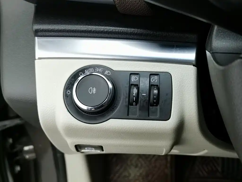 Buick GL8 — миниатюра 21