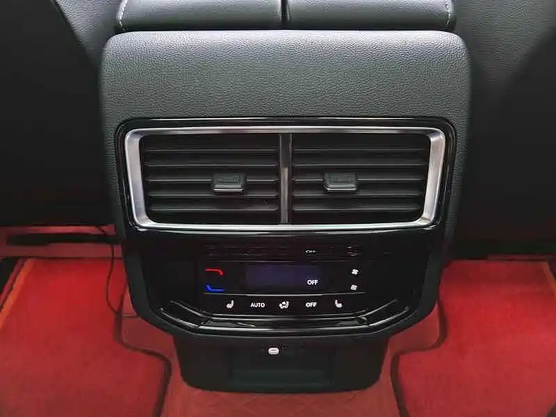 Volkswagen Teramont — миниатюра 12