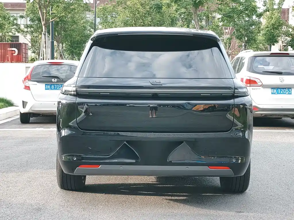 Li Auto Li L8 — миниатюра 22