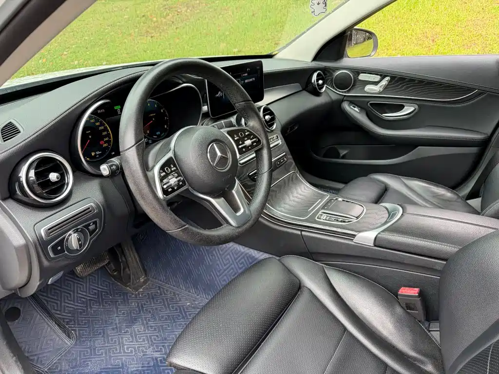 Mercedes-Benz C-Class — миниатюра 7