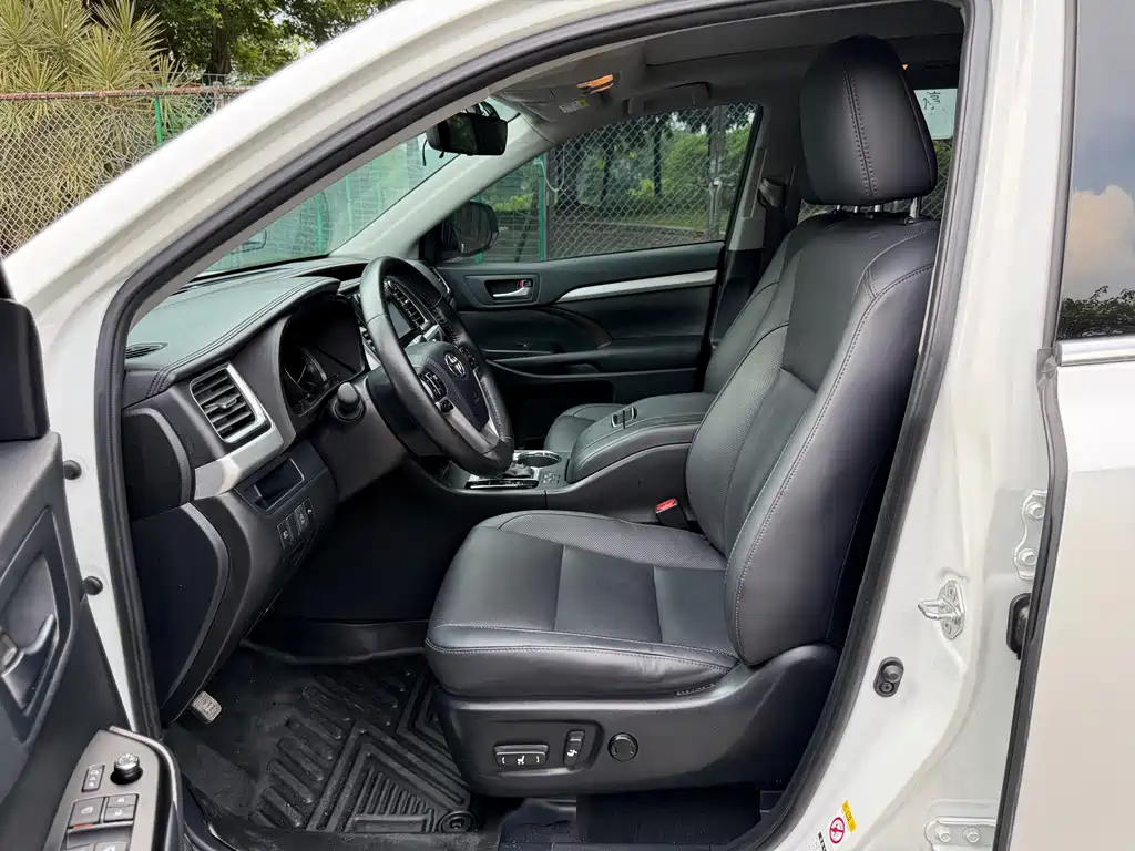 Toyota Highlander — миниатюра 11