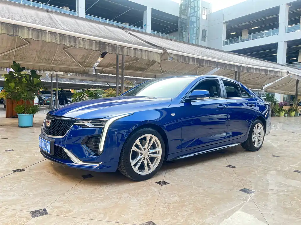 Cadillac CT4 2021