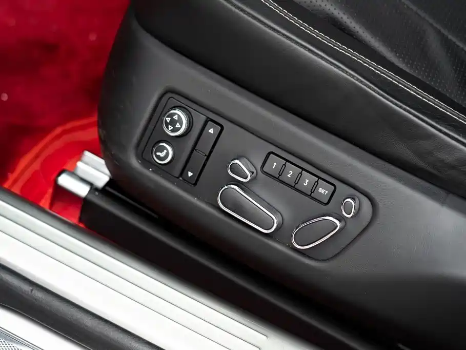 Bentley Flying Spur — миниатюра 11