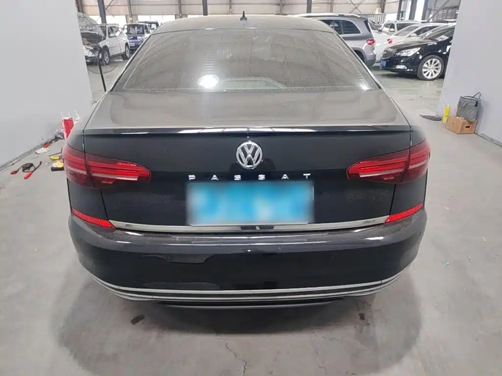 Volkswagen Passat — миниатюра 4
