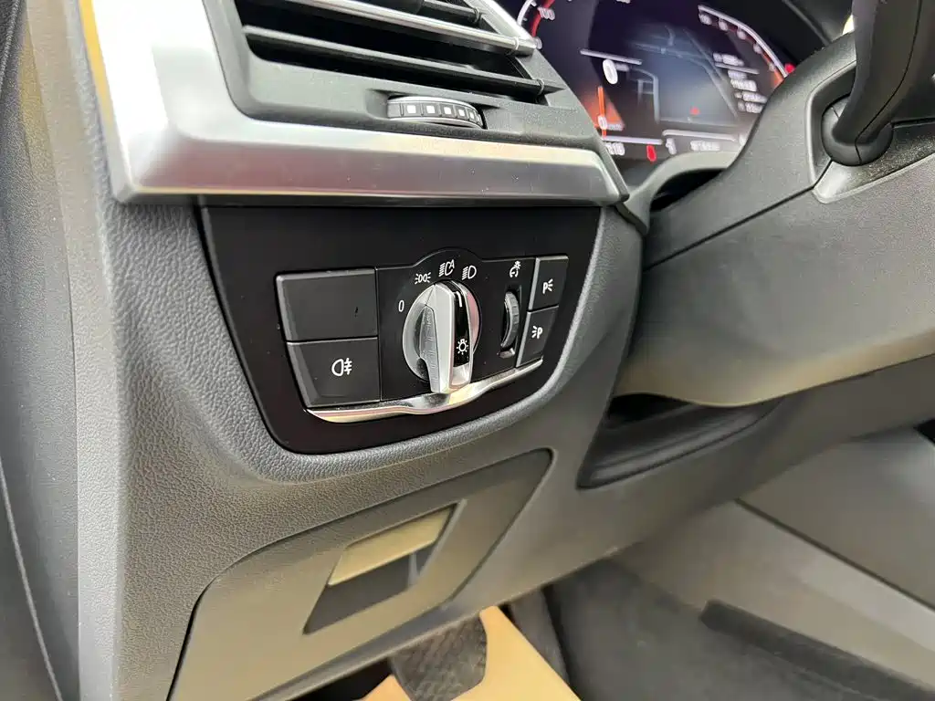 BMW X3 — миниатюра 33