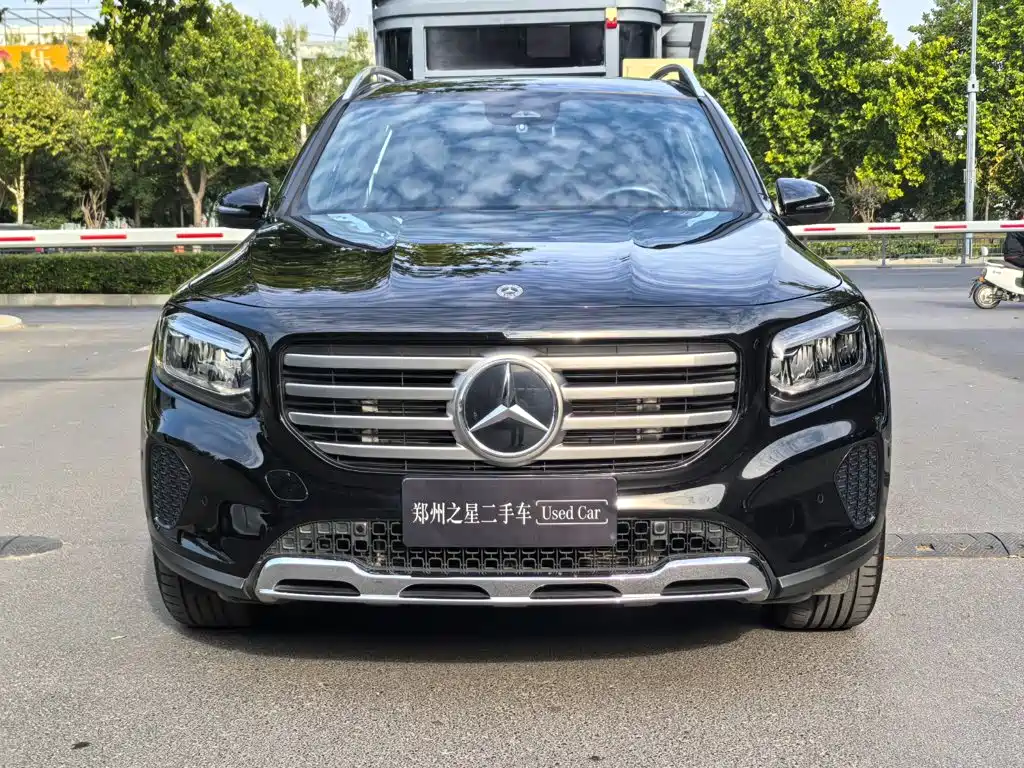 Mercedes-Benz GLB — миниатюра 2