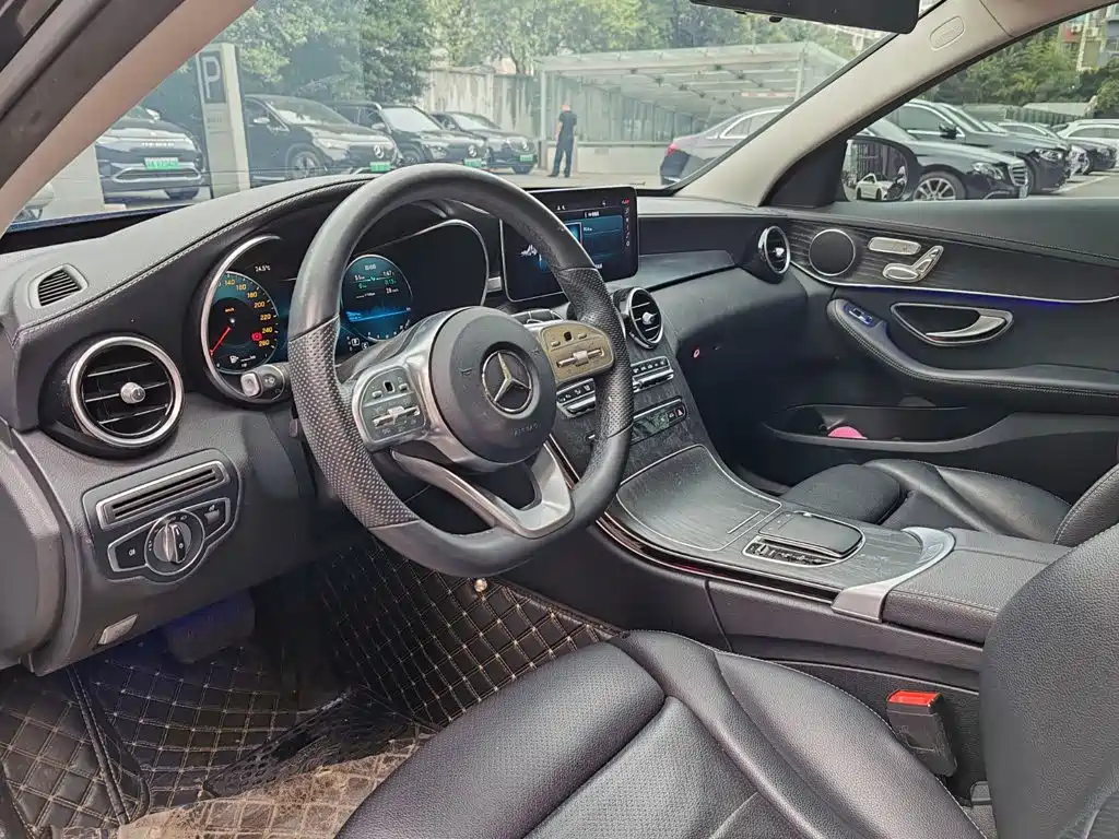 Mercedes-Benz C-Class — миниатюра 14