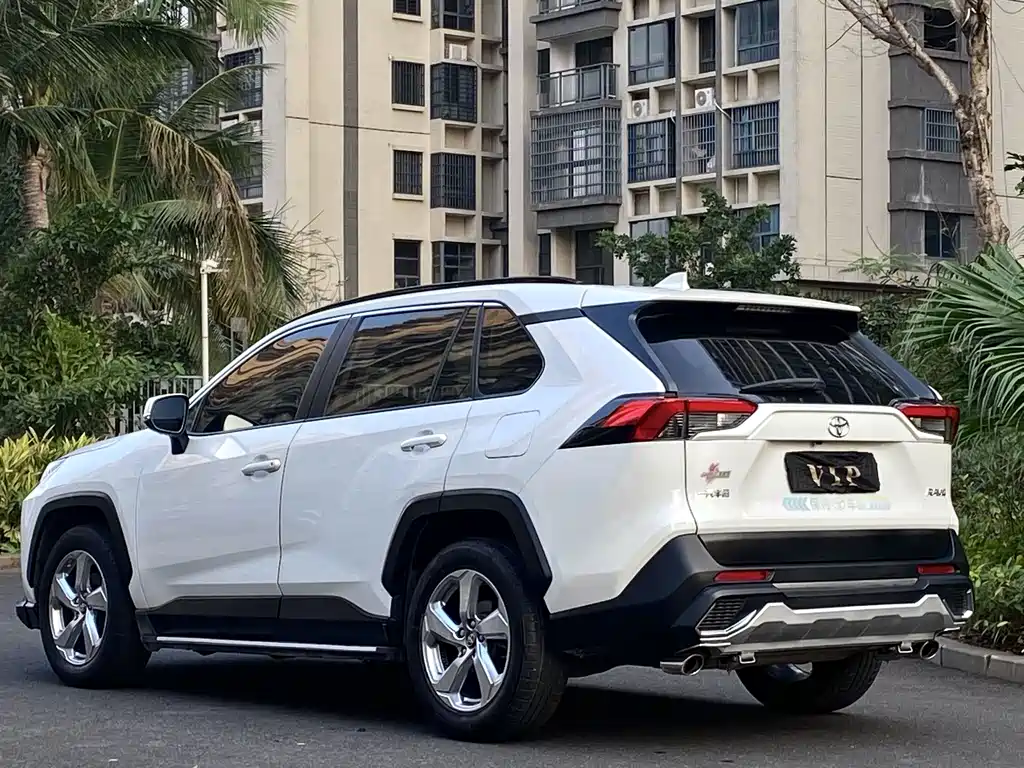 TOYOTA RAV4 RONGFANG