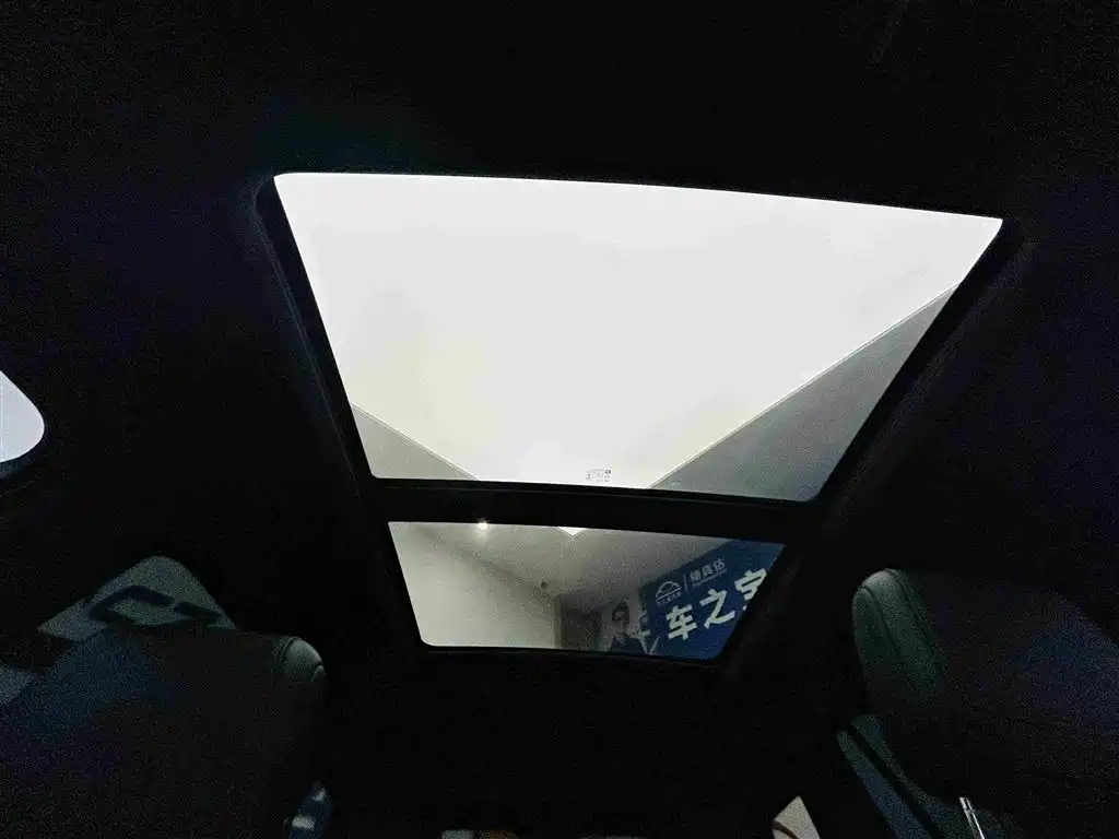 Cadillac XT6 — миниатюра 25