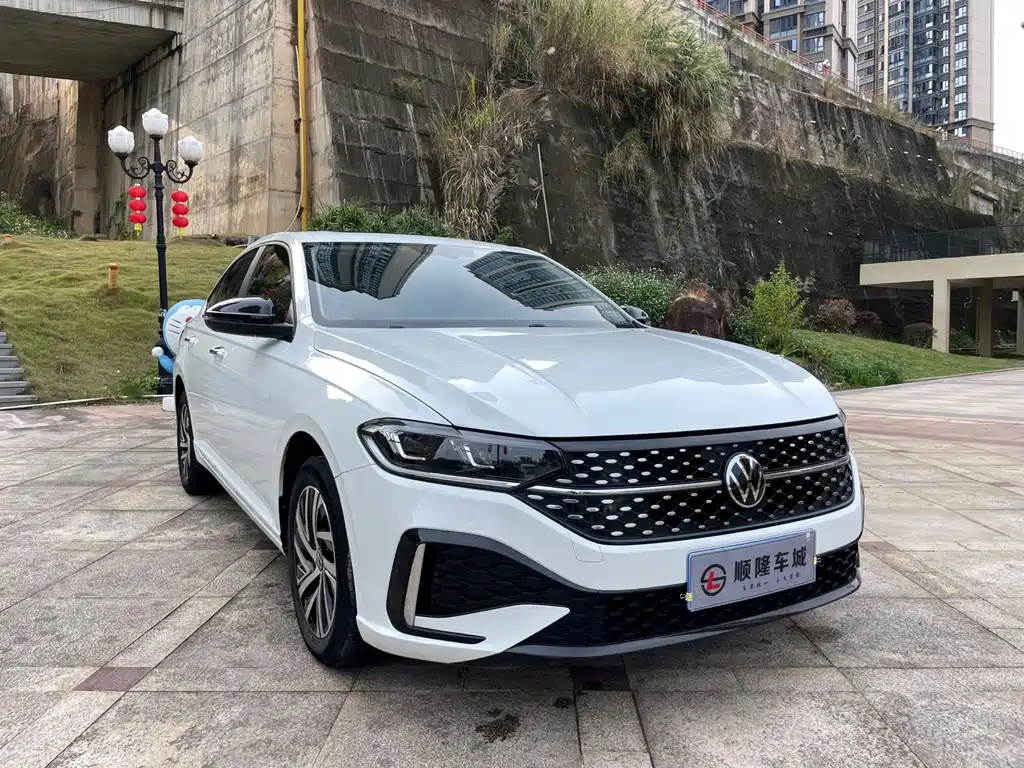 Volkswagen Lavida — миниатюра 3