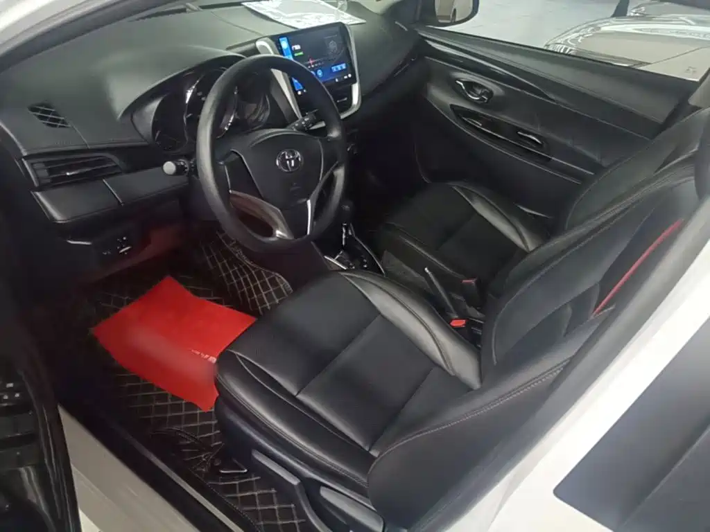Toyota Yaris L — миниатюра 16