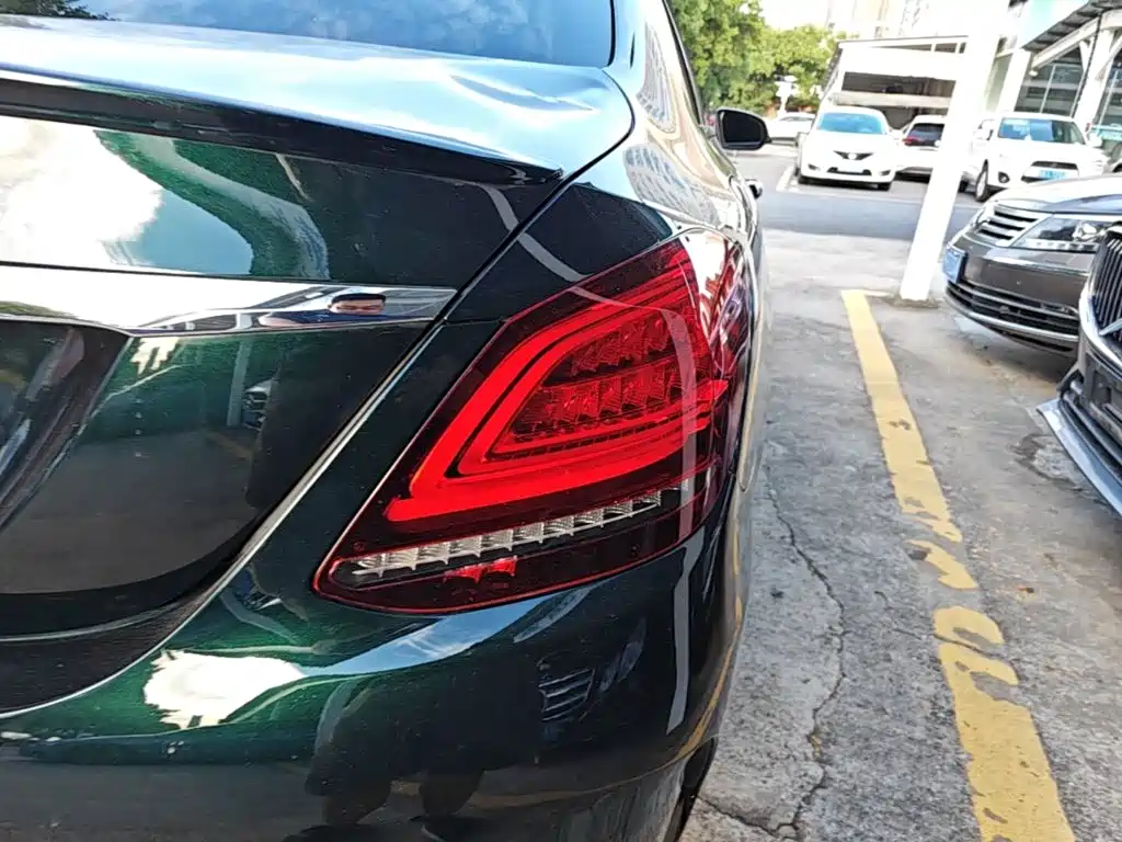 Mercedes-Benz C-Class — миниатюра 24