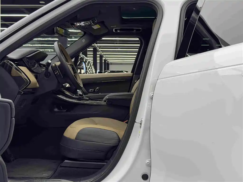 Land Rover Sport — миниатюра 8