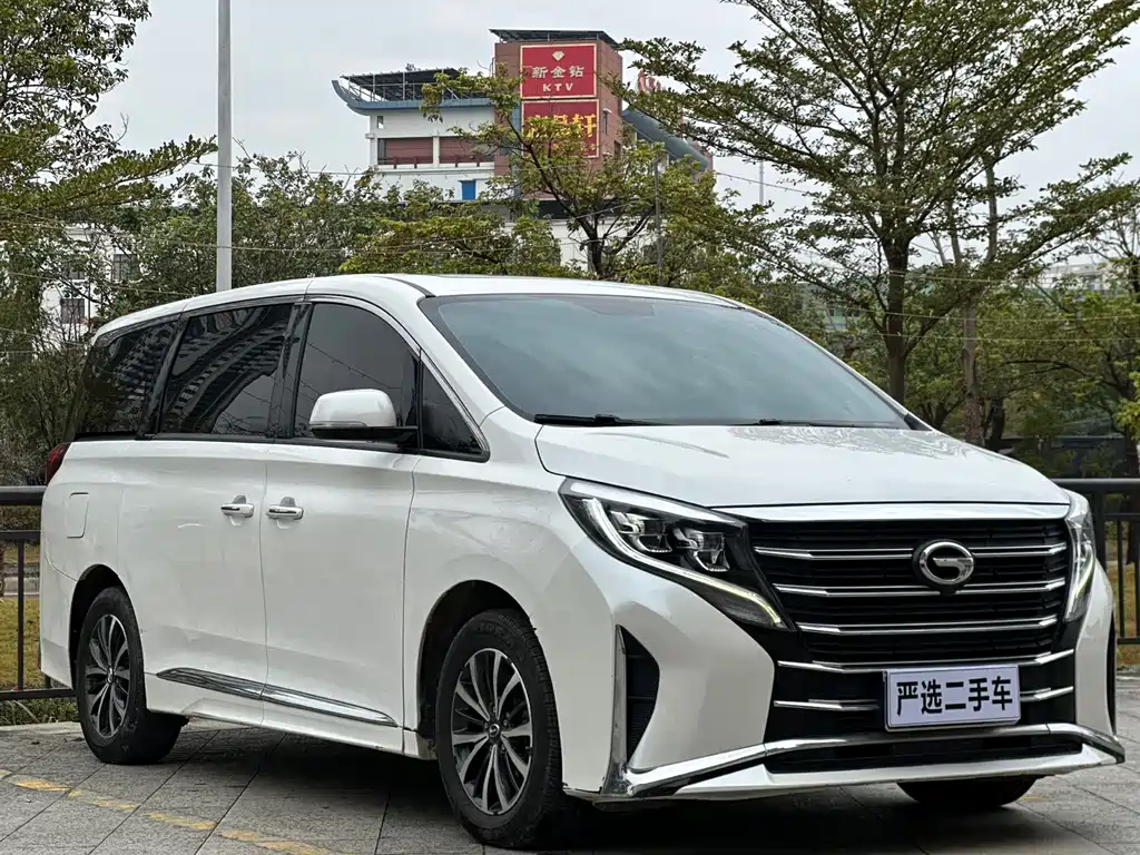 GAC TRUMPCHI M8